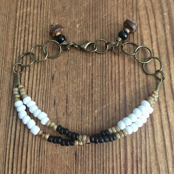 Ladies 8 Inch Black and White Beaded Ladies Bracelet, Handmade Ladies Br… - Picture 5 of 5